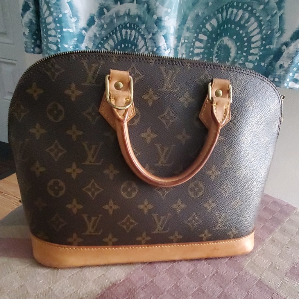 Louis Vuitton Alma PM BA0928